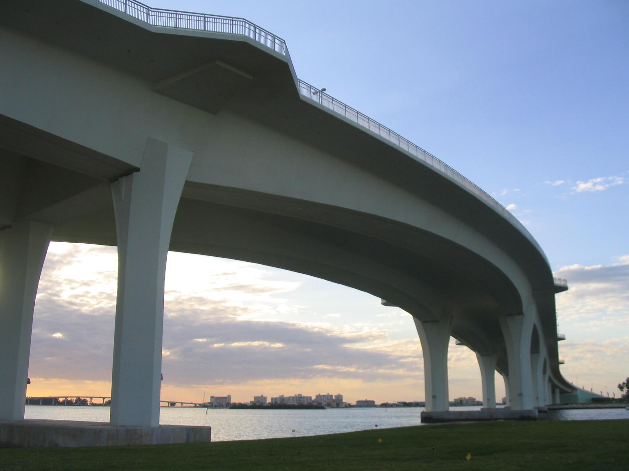 SR60, Memorial Causeway Bridge